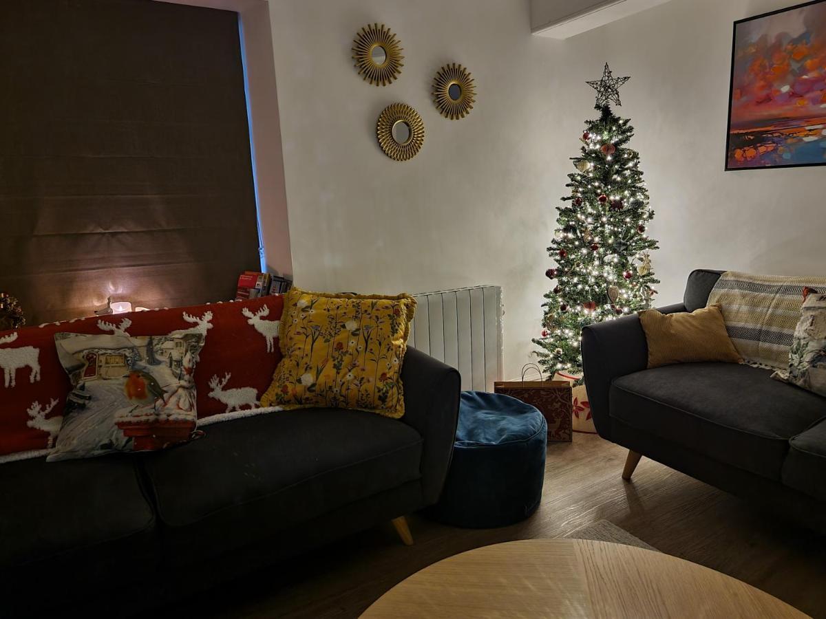 Eldon Row - Stylish Character Apartments - Central Location 1 & 2 Bed Available دولغيلوو المظهر الخارجي الصورة