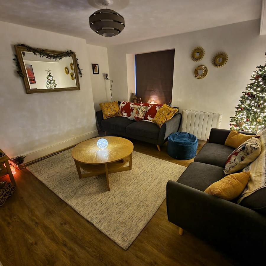 Eldon Row - Stylish Character Apartments - Central Location 1 & 2 Bed Available دولغيلوو المظهر الخارجي الصورة